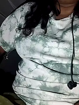 lickcandy online show from 10.31.25