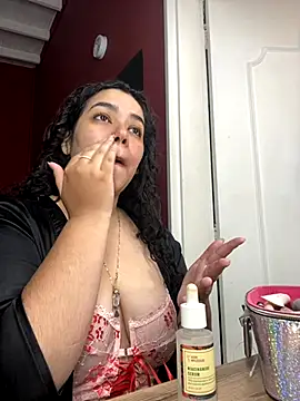 krisstenSantos online show from 10.05.25