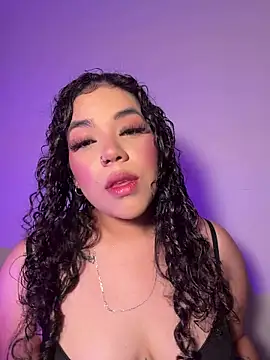 krisstenSantos online show from 04.13.26