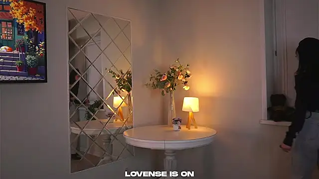 Snapshot of DarcyAspacio chatting on 10.08.25 DarcyAspacio online show from 10.08.25