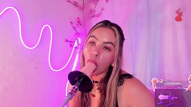 chubbyZoe online show from 10.03.25