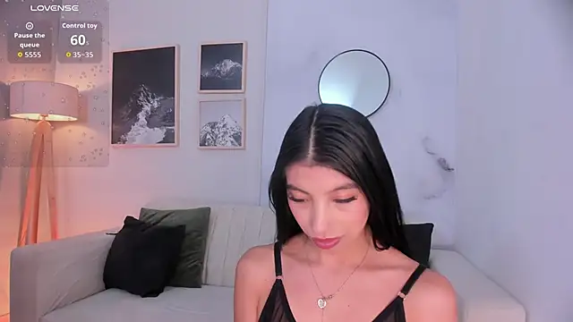 Tiffany Low online show from 01.19.26