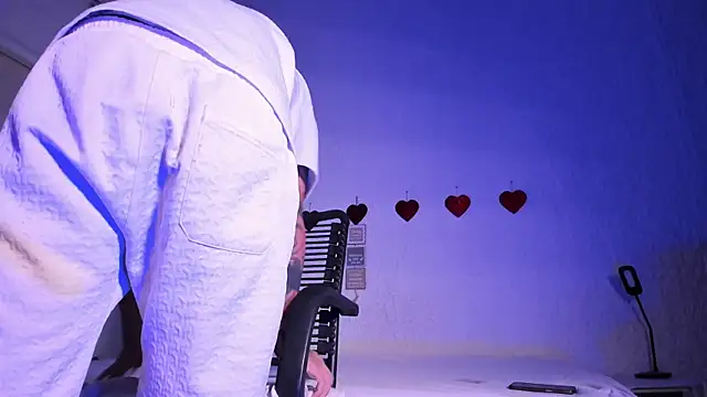 j martony online show from 09.18.25