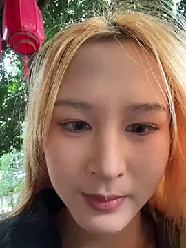 Snapshot of yuki_june chatting on 11.05.25 yuki june online show from 11.05.25