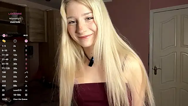 FridaAaberg online show from 12.05.25