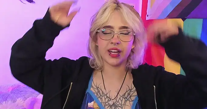 NekoWaifu online show from 10.15.25