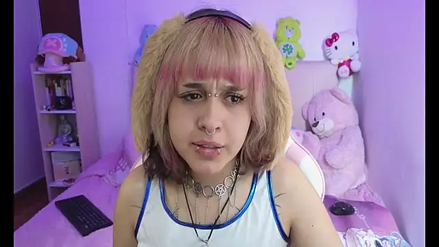 NekoWaifu online show from 04.12.26