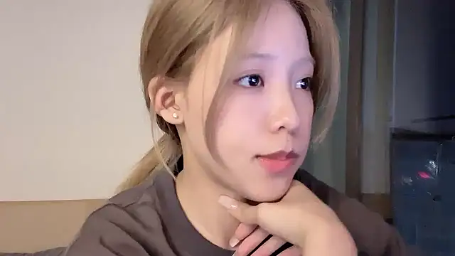 Meng 777 online show from 04.20.26