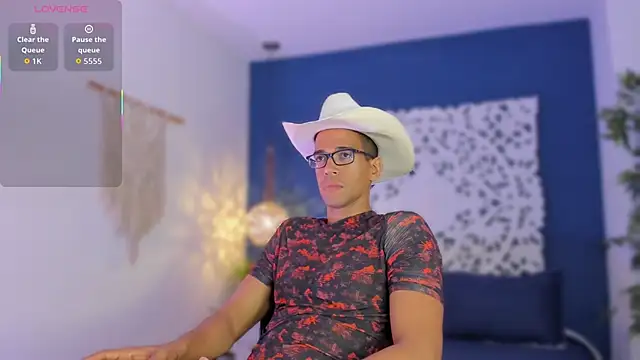 Snapshot of JacobDraven chatting on 10.08.25 JacobDraven online show from 10.08.25