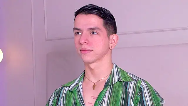 Snapshot of ZaneDawson chatting on 10.08.25 ZaneDawson online show from 10.08.25