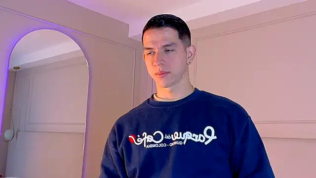 Snapshot of ZaneDawson chatting on 10.28.25 ZaneDawson online show from 10.28.25