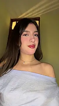 Emily-hottson online show from 02.05.26