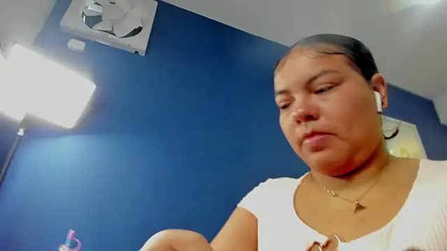 Snapshot of freya_cole_ chatting on 10.09.25 freya cole online show from 10.09.25