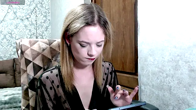 Kate  Loves online show from 07.18.26