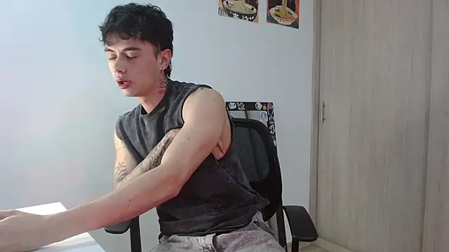 Snapshot of jaico_santos chatting on 06.20.26 jaico santos online show from 06.20.26