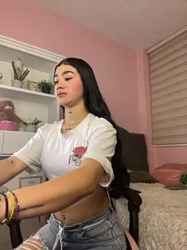 camila1 torres  online show from 11.24.25