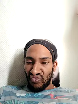 Snapshot of Mikaaa97 chatting on 10.01.25 Mikaaa97 online show from 10.01.25