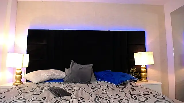 Snapshot of SkylerBigxxx chatting on 05.06.26 SkylerBigxxx online show from 05.06.26
