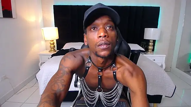 SkylerBigxxx online show from 06.10.26