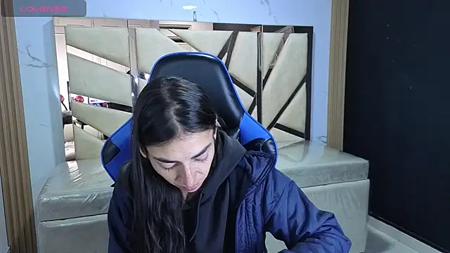 Maily a  online show from 02.10.26