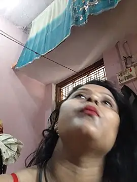 Snapshot of Jasmine_Januja chatting on 06.25.26 Jasmine Januja online show from 06.25.26