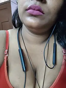 Snapshot of Jasmine_Januja chatting on 07.14.26 Jasmine Januja online show from 07.14.26