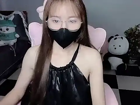 Snapshot of _Payna_ chatting on 09.29.25 Payna online show from 09.29.25