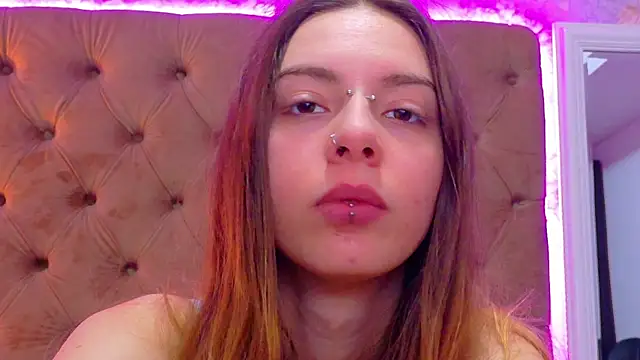 CoraVex online show from 04.24.26