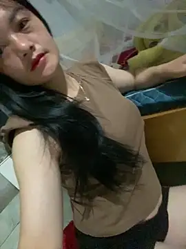 Snapshot of Lucie-pusy chatting on 10.16.25 Lucie-pusy online show from 10.16.25