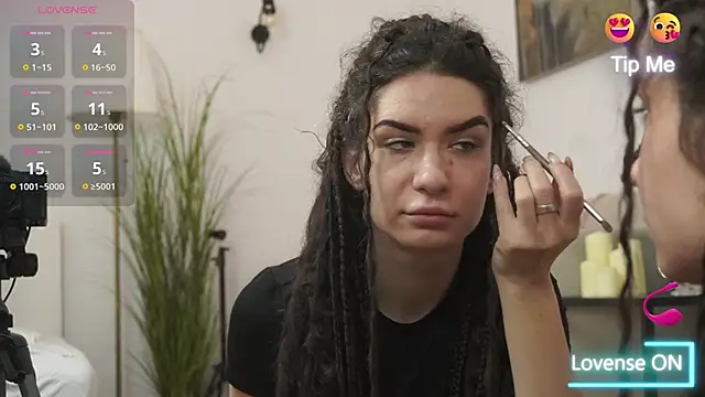 Snapshot of adisson_fox chatting on 11.16.25 adisson fox online show from 11.16.25