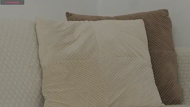 adisson fox online show from 12.21.25