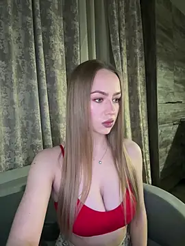 MissOyee online show from 02.28.26