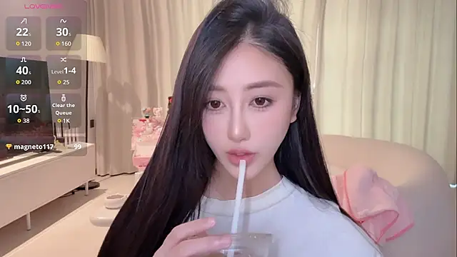 Snapshot of Melody-11 chatting on 10.04.25 Melody-11 online show from 10.04.25