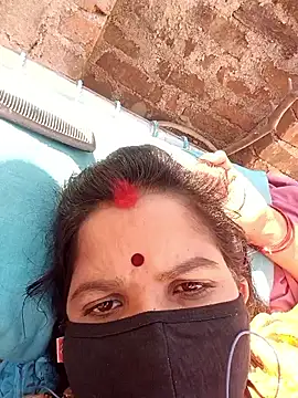 Snapshot of Hott_locky chatting on 12.17.25 Hott locky online show from 12.17.25
