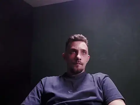 guesswhatbitch online show from 11.20.25