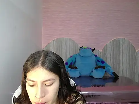 Snapshot of im_anny_t chatting on 11.26.25 im anny t online show from 11.26.25