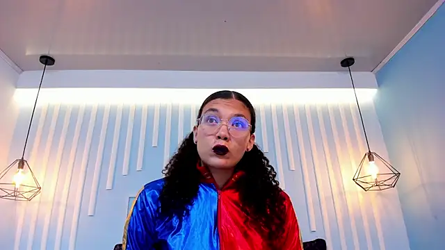 SweetStarr  online show from 10.31.25