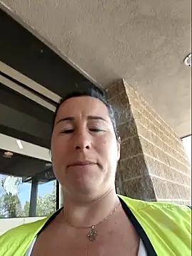 bichota85 online show from 04.21.26