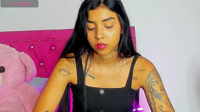 Snapshot of dahiiangomezz chatting on 03.24.26 dahiiangomezz online show from 03.24.26