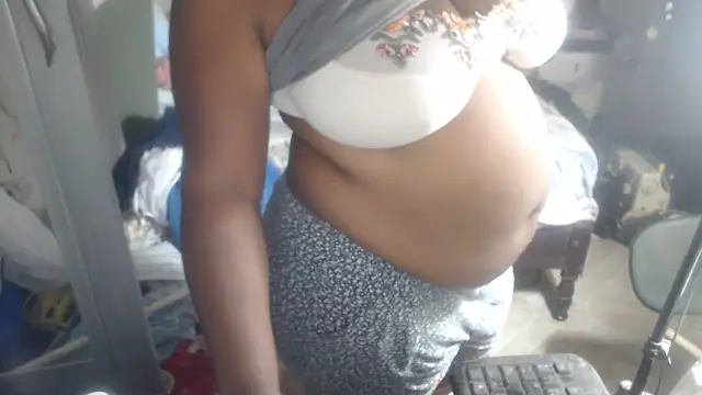 Snapshot of rachelexoticgirl chatting on 07.15.26 rachelexoticgirl online show from 07.15.26