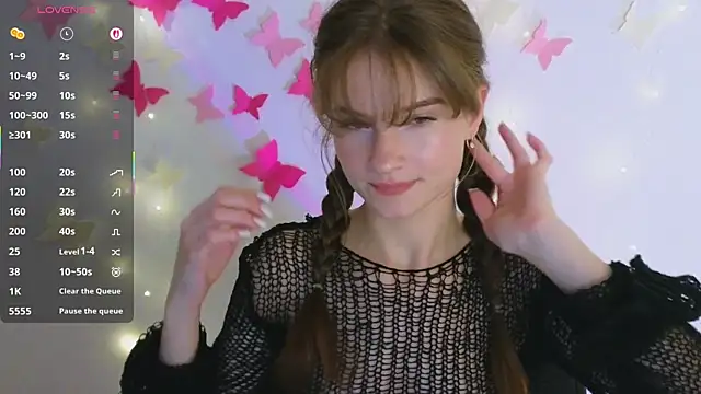 Snapshot of Katyaa_Lover chatting on 10.23.25 Katyaa Lover online show from 10.23.25