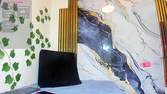 brittanyy20 online show from 10.07.25