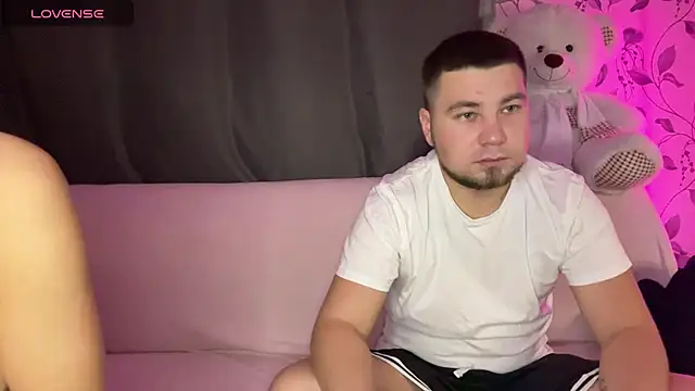 Snapshot of coupleinspire chatting on 11.11.25 coupleinspire online show from 11.11.25