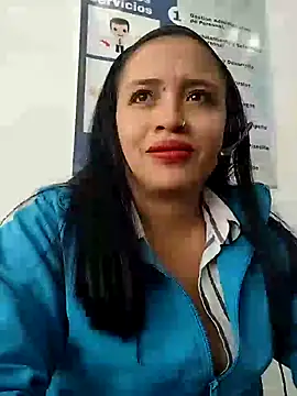 Snapshot of MILA__06 chatting on 11.18.25 MILA 06 online show from 11.18.25