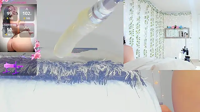 Ashley  Jones   online show from 04.18.26