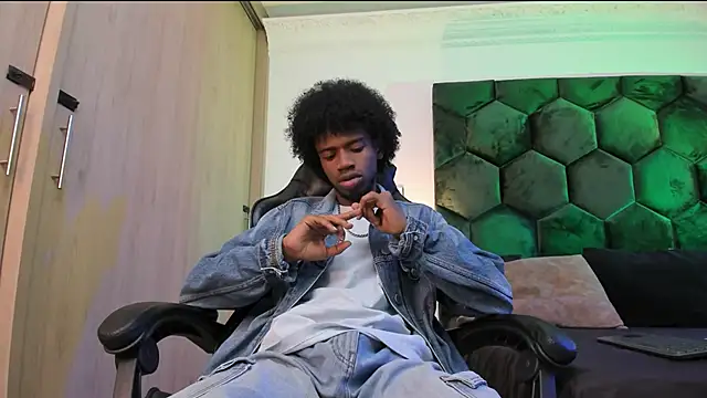 AllexJacob online show from 02.05.26