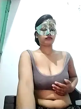 ms-naina online show from 11.29.25