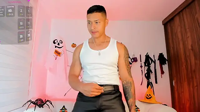 Snapshot of abu_dhabi_21 chatting on 10.16.25 abu dhabi 21 online show from 10.16.25