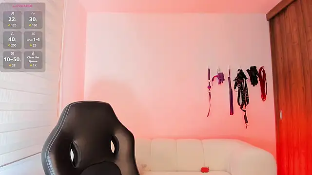 Snapshot of abu_dhabi_21 chatting on 11.26.25 abu dhabi 21 online show from 11.26.25