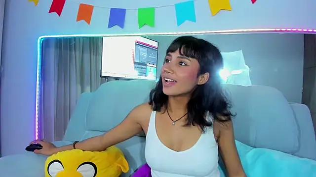 Lola Purple online show from 10.11.25